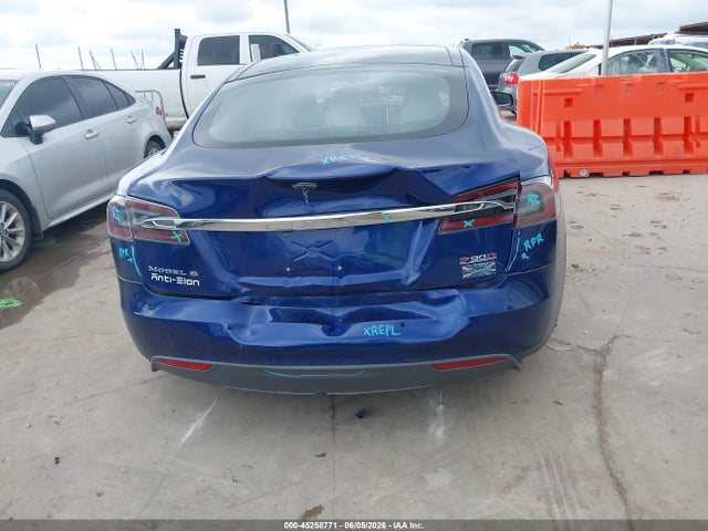 45258771 :رقم المزاد ، 5YJSA1E4XGF136901 vin ، 2016 Tesla Model S 90d/p100d/p85d/p90d مزاد بيع