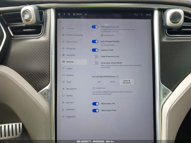 45258771 :رقم المزاد ، 5YJSA1E4XGF136901 vin ، 2016 Tesla Model S 90d/p100d/p85d/p90d مزاد بيع
