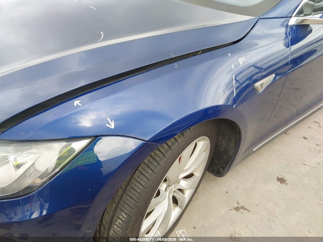 45258771 :رقم المزاد ، 5YJSA1E4XGF136901 vin ، 2016 Tesla Model S 90d/p100d/p85d/p90d مزاد بيع