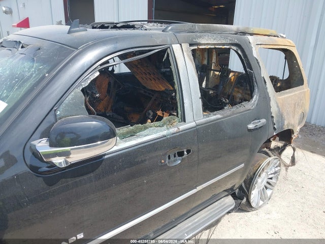 45258785 :رقم المزاد ، 1GYS4BEFXBR336690 vin ، 2011 Cadillac Escalade Luxury مزاد بيع