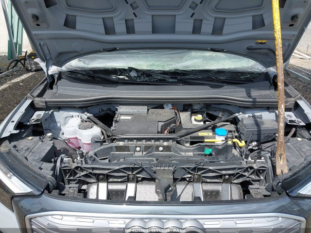 45258808 :رقم المزاد ، WA1BCBFZ5PP050048 vin ، 2023 Audi Q4 E-tron Premium Plus 40 Rwd مزاد بيع