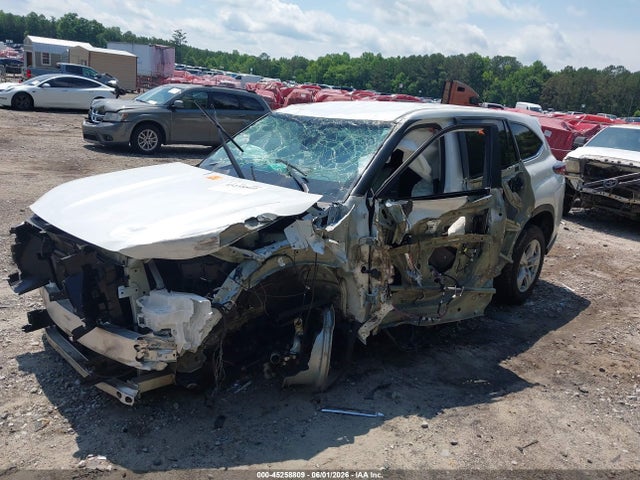 5TDKDRAH8RS533018 Toyota Highlander Le