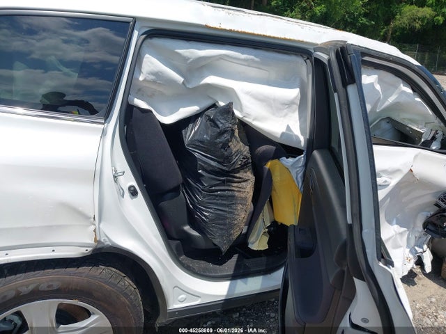 5TDKDRAH8RS533018 Toyota Highlander Le