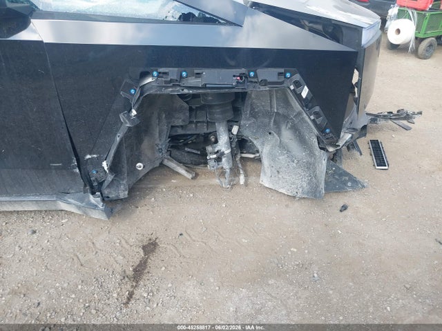 Продажа на аукционе авто 2025 Tesla Cybertruck All-wheel Drive, vin: 7G2CEHED4SA076067, номер лота: 45258817