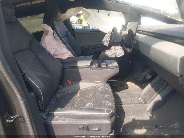 Продажа на аукционе авто 2025 Tesla Cybertruck All-wheel Drive, vin: 7G2CEHED4SA076067, номер лота: 45258817