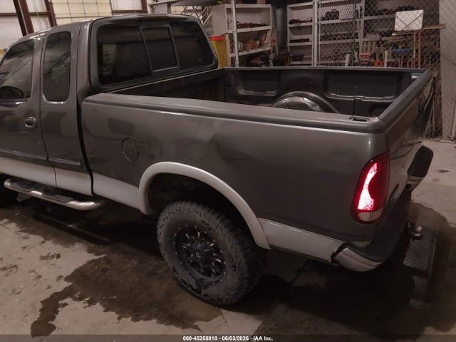 2003 Ford F-150 Lariat/xl/xlt მანქანა იყიდება აუქციონზე, vin: 2FTRX18L03CA51938, აუქციონის ნომერი: 45258818