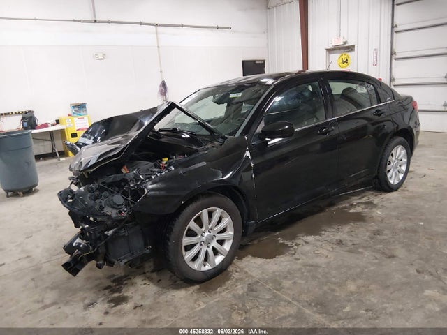 Продаж на аукціоні авто 2013 Chrysler 200 Touring, vin: 1C3CCBBB4DN629546, номер лоту: 45258832