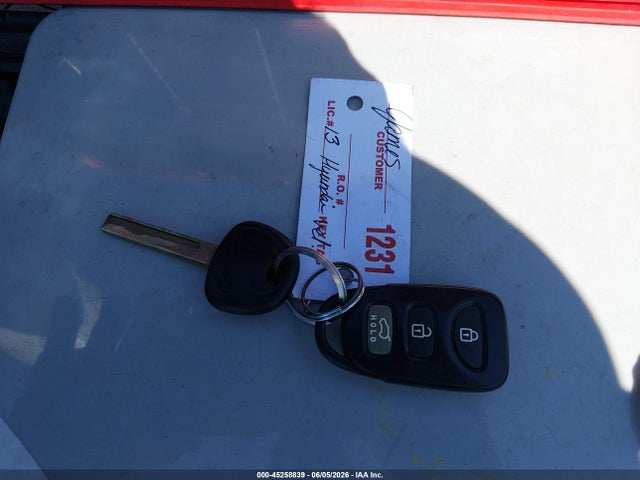 Продажа на аукционе авто 2013 Hyundai Veloster Base W/black, vin: KMHTC6AD5DU175850, номер лота: 45258839