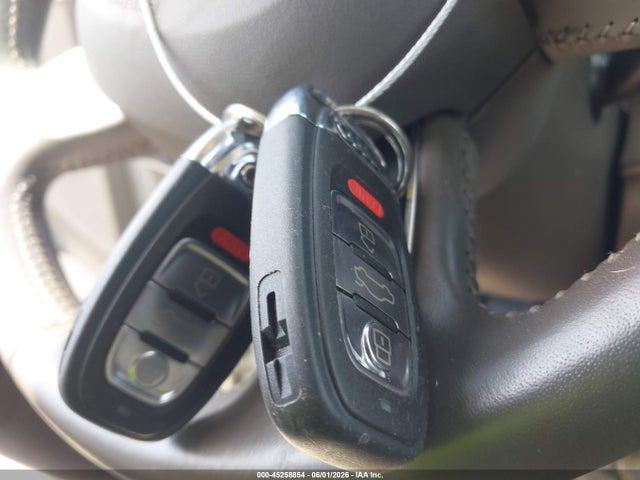 45258854 :رقم المزاد ، WA1LFAFP6EA033585 vin ، 2014 Audi Q5 2.0t Premium مزاد بيع