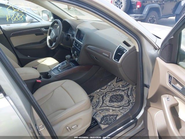 45258854 :رقم المزاد ، WA1LFAFP6EA033585 vin ، 2014 Audi Q5 2.0t Premium مزاد بيع