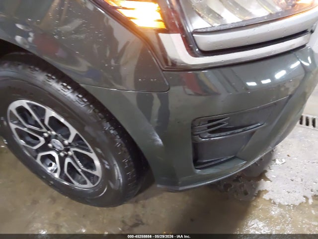 1FMJU1GT1NEA53732 Ford Expedition Xl