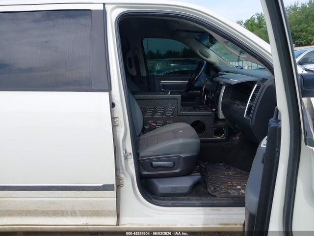 45258904 :رقم المزاد ، 1C6RR7LT5GS230957 vin ، 2016 Ram 1500 Lone Star مزاد بيع