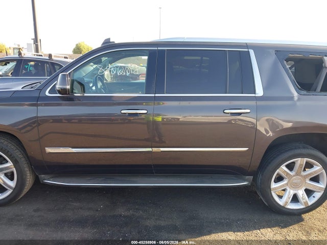 Продажа на аукционе авто 2016 Cadillac Escalade Esv Luxury Collection, vin: 1GYS4HKJ5GR137761, номер лота: 45258906