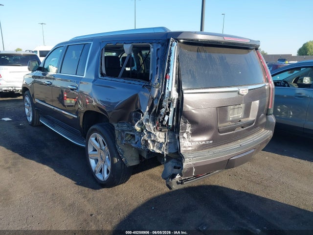 Продажа на аукционе авто 2016 Cadillac Escalade Esv Luxury Collection, vin: 1GYS4HKJ5GR137761, номер лота: 45258906