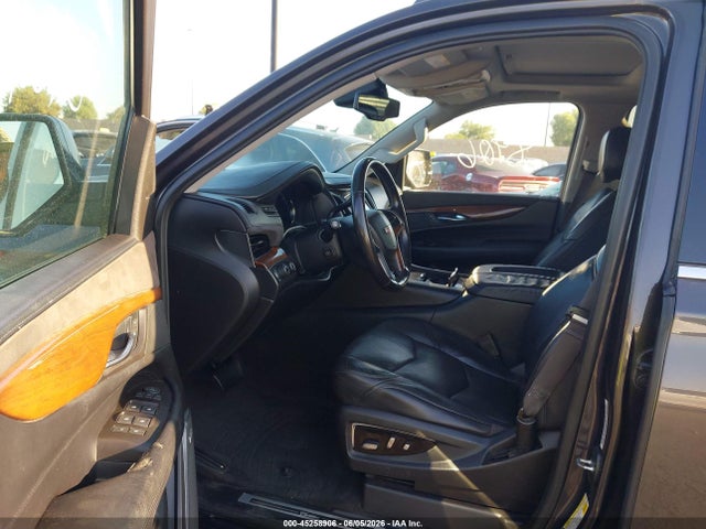 Продажа на аукционе авто 2016 Cadillac Escalade Esv Luxury Collection, vin: 1GYS4HKJ5GR137761, номер лота: 45258906
