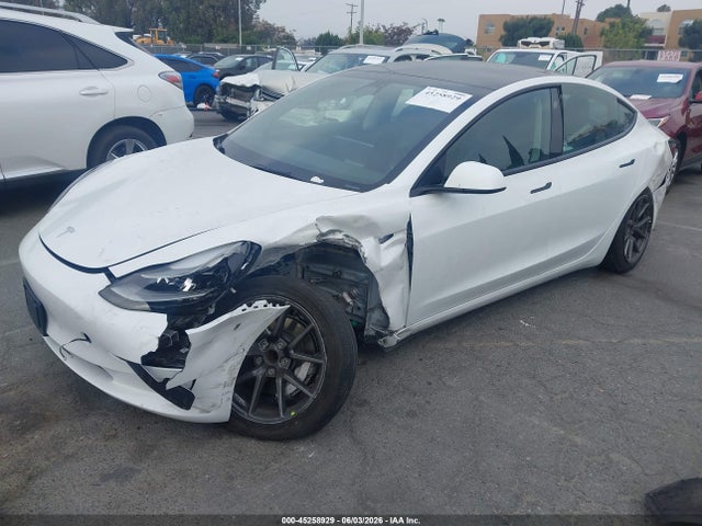 Tesla Model 3 Rear-wheel Drive 2022 5YJ3E1EA8NF110244 Image 2