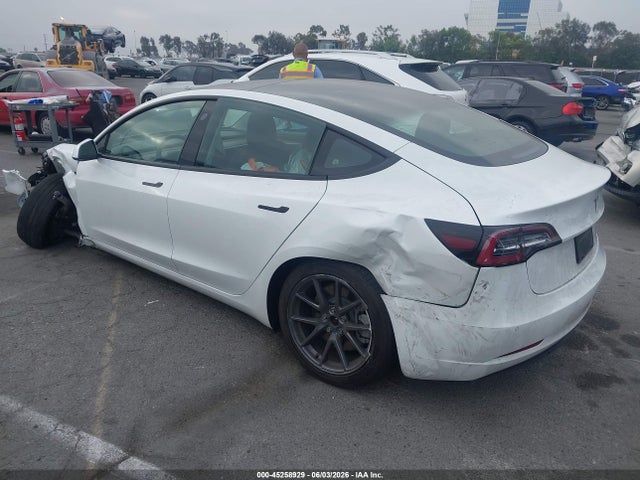 Tesla Model 3 Rear-wheel Drive 2022 5YJ3E1EA8NF110244 Image 3