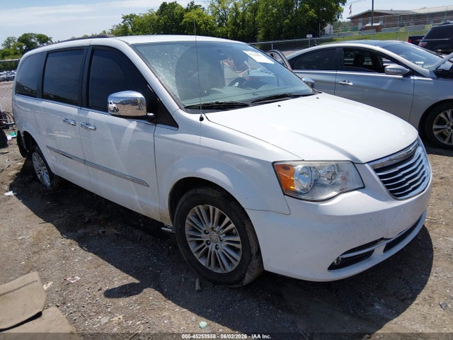 45258958 :رقم المزاد ، 2C4RC1CG1FR628502 vin ، 2015 Chrysler Town & Country Touring-l مزاد بيع