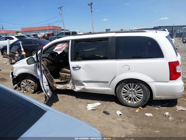2015 Chrysler Town & Country Touring-l მანქანა იყიდება აუქციონზე, vin: 2C4RC1CG1FR628502, აუქციონის ნომერი: 45258958