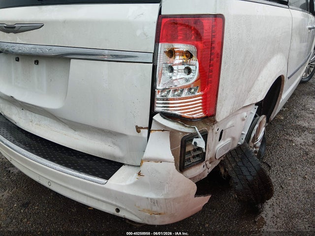 2015 Chrysler Town & Country Touring-l მანქანა იყიდება აუქციონზე, vin: 2C4RC1CG1FR628502, აუქციონის ნომერი: 45258958