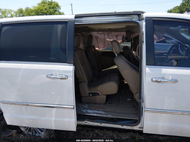 2015 Chrysler Town & Country Touring-l მანქანა იყიდება აუქციონზე, vin: 2C4RC1CG1FR628502, აუქციონის ნომერი: 45258958