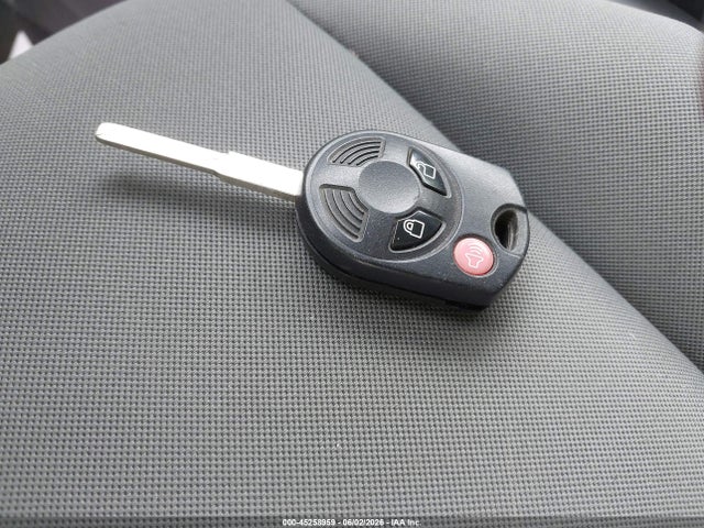 45258959 :رقم المزاد ، 1FMCU9GX3GUC32051 vin ، 2016 Ford Escape Se مزاد بيع