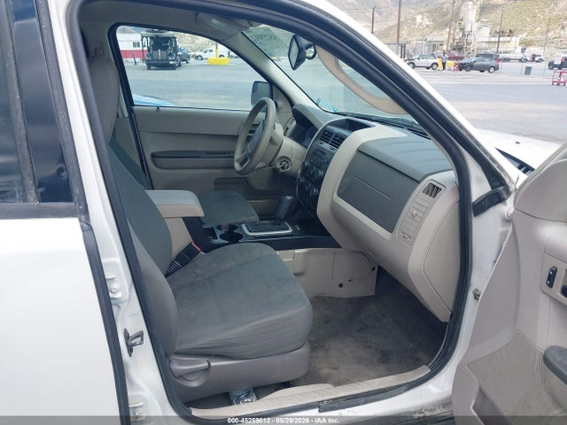 Продажа на аукционе авто 2011 Ford Escape Xls, vin: 1FMCU0C72BKC41815, номер лота: 45259012
