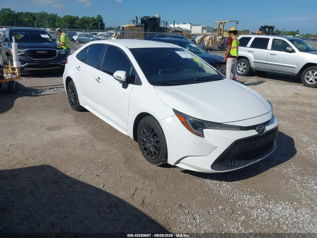 45259087 :رقم المزاد ، 5YFEPMAE3MP181318 vin ، 2021 Toyota Corolla Le مزاد بيع