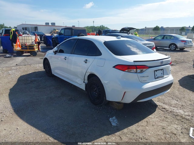 45259087 :رقم المزاد ، 5YFEPMAE3MP181318 vin ، 2021 Toyota Corolla Le مزاد بيع