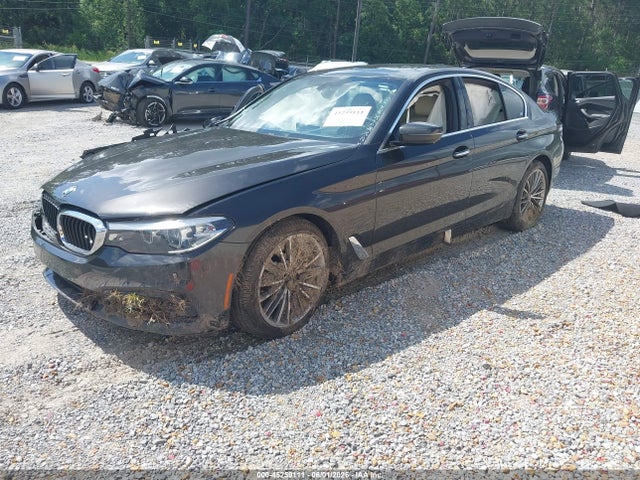 BMW 540i Xdrive 2018 WBAJE7C52JWC54619 Image 2