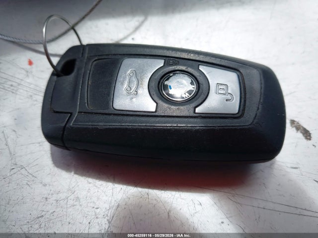 2015 Bmw 328i Xdrive მანქანა იყიდება აუქციონზე, vin: WBA3B5C50FP654392, აუქციონის ნომერი: 45259116