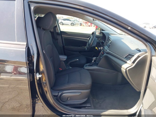 45259127 :رقم المزاد ، 5NPD84LF4JH339785 vin ، 2018 Hyundai Elantra Sel مزاد بيع