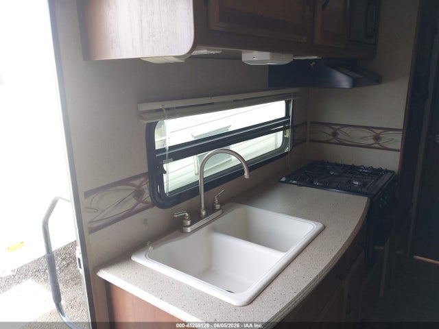 2014 Forest River Freedom Express M-23 მანქანა იყიდება აუქციონზე, vin: 5ZT2FEMB4EA014645, აუქციონის ნომერი: 45259128