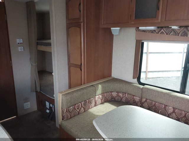2014 Forest River Freedom Express M-23 მანქანა იყიდება აუქციონზე, vin: 5ZT2FEMB4EA014645, აუქციონის ნომერი: 45259128