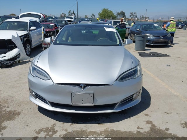 Tesla Model S 60/75 2017 5YJSA1E16HF180336 Image 11
