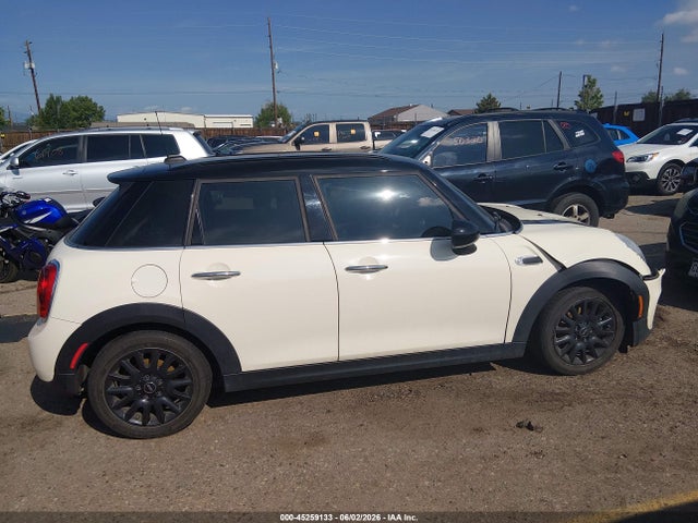 Продажа на аукционе авто 2015 Mini Hardtop Cooper, vin: WMWXS5C54F2C63294, номер лота: 45259133