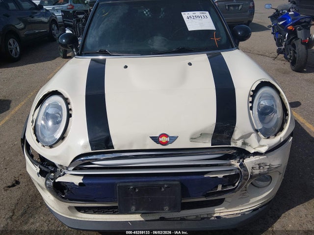 Продажа на аукционе авто 2015 Mini Hardtop Cooper, vin: WMWXS5C54F2C63294, номер лота: 45259133