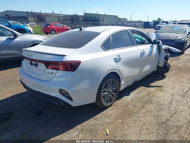 2022 Kia Forte Gt-line მანქანა იყიდება აუქციონზე, vin: 3KPF54ADXNE435126, აუქციონის ნომერი: 45259161