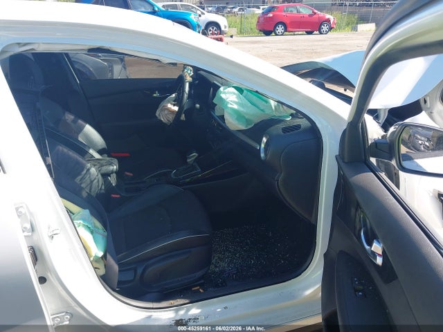 2022 Kia Forte Gt-line მანქანა იყიდება აუქციონზე, vin: 3KPF54ADXNE435126, აუქციონის ნომერი: 45259161