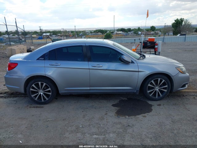 1C3CCBBB2EN159017 Chrysler 200 Touring