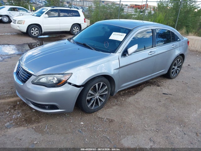 1C3CCBBB2EN159017 Chrysler 200 Touring