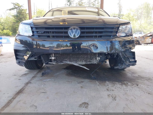 Продажа на аукционе авто 2017 Volkswagen Passat 1.8t R-line, vin: 1VWDT7A32HC068592, номер лота: 45259348