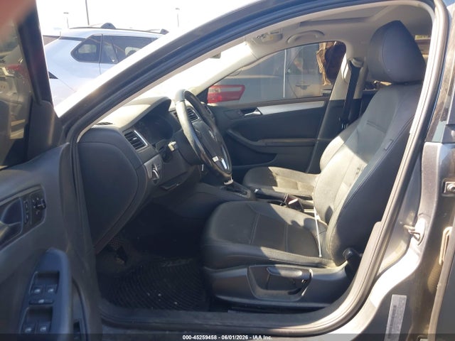 45259458 :رقم المزاد ، 3VWLL7AJ6BM019833 vin ، 2011 Volkswagen Jetta 2.0l Tdi مزاد بيع