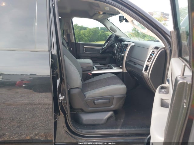 45259460 :رقم المزاد ، 1C6RR7GT1JS344374 vin ، 2018 Ram 1500 Big Horn  4x4 6'4 Box مزاد بيع