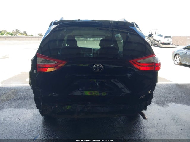 2017 Toyota Sienna Le 7 Passenger მანქანა იყიდება აუქციონზე, vin: 5TDJZ3DCXHS149363, აუქციონის ნომერი: 45259564