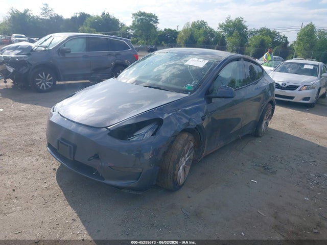 Продажа на аукционе авто 2023 Tesla Model Y Awd/long Range Dual Motor All-wheel Drive, vin: 7SAYGDEE1PA092029, номер лота: 45259573
