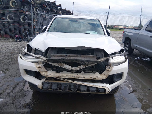 5TFAX5GN6GX070702 Toyota Tacoma Sr