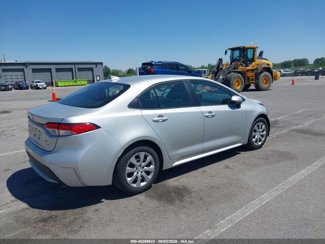 Toyota COROLLA LE 2021 5YFEPMAE4MP165693 Image 4