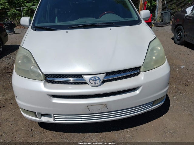 45259642 :رقم المزاد ، 5TDBA22C24S014400 vin ، 2004 Toyota Sienna Xle Limited مزاد بيع