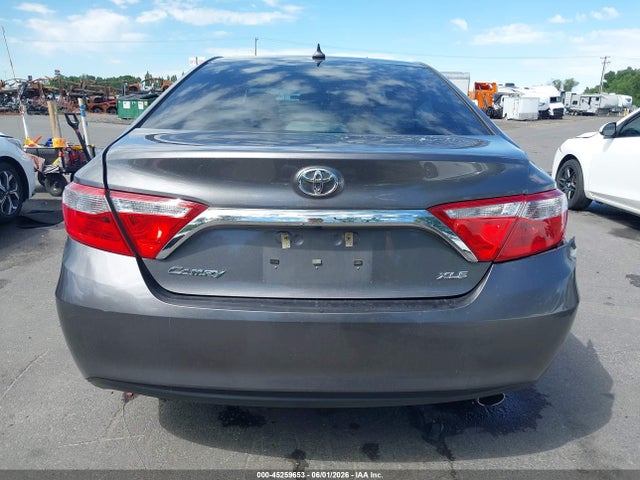 4T1BF1FK6HU810979 Toyota CAMRY XLE